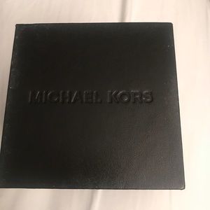 Michael Kors gold watch in good condition